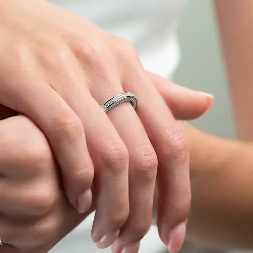 CAPTIVATING CARESS srebrni prsten